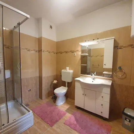Neda Appartement *