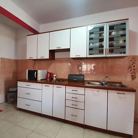 Neda Apartment Pakostane